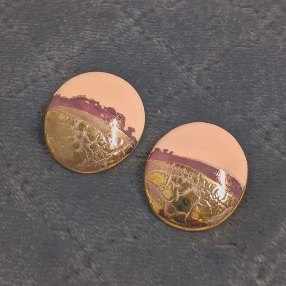 Vintage 1980's Artisan Handmade Ceramic/Porcelain Peach & Gold Clip Earrings - Picture 5 of 8